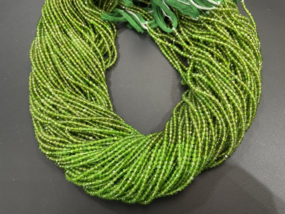 Chrome Diopside Rondelle Faceted